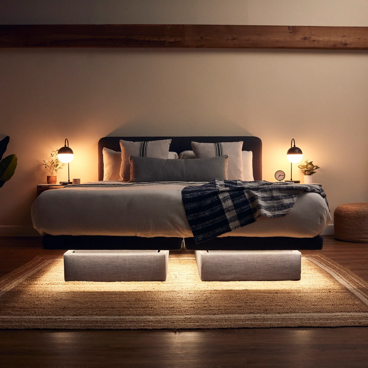 Los Angeles Dawn House bed underbed lighting